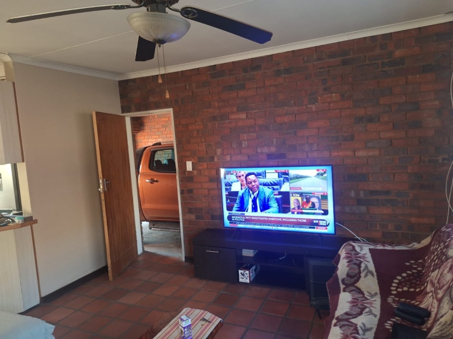 3 Bedroom Property for Sale in Langenhovenpark Free State